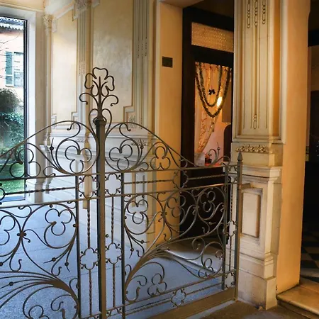 Della Rocca Bed & Breakfast *