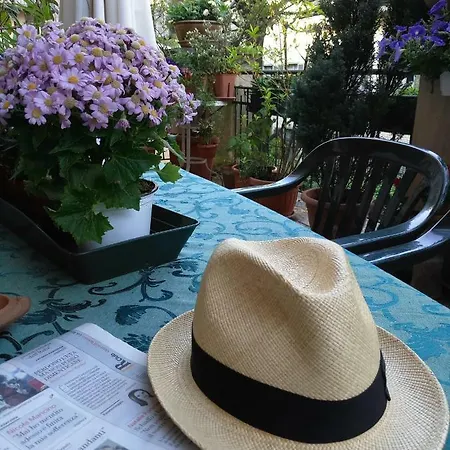 Della Rocca Bed & Breakfast *