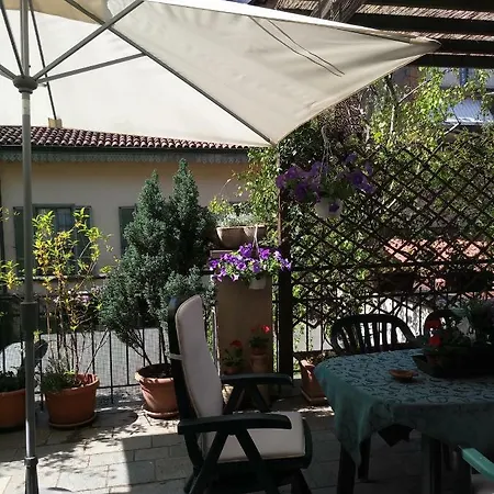 Della Rocca Bed & Breakfast *